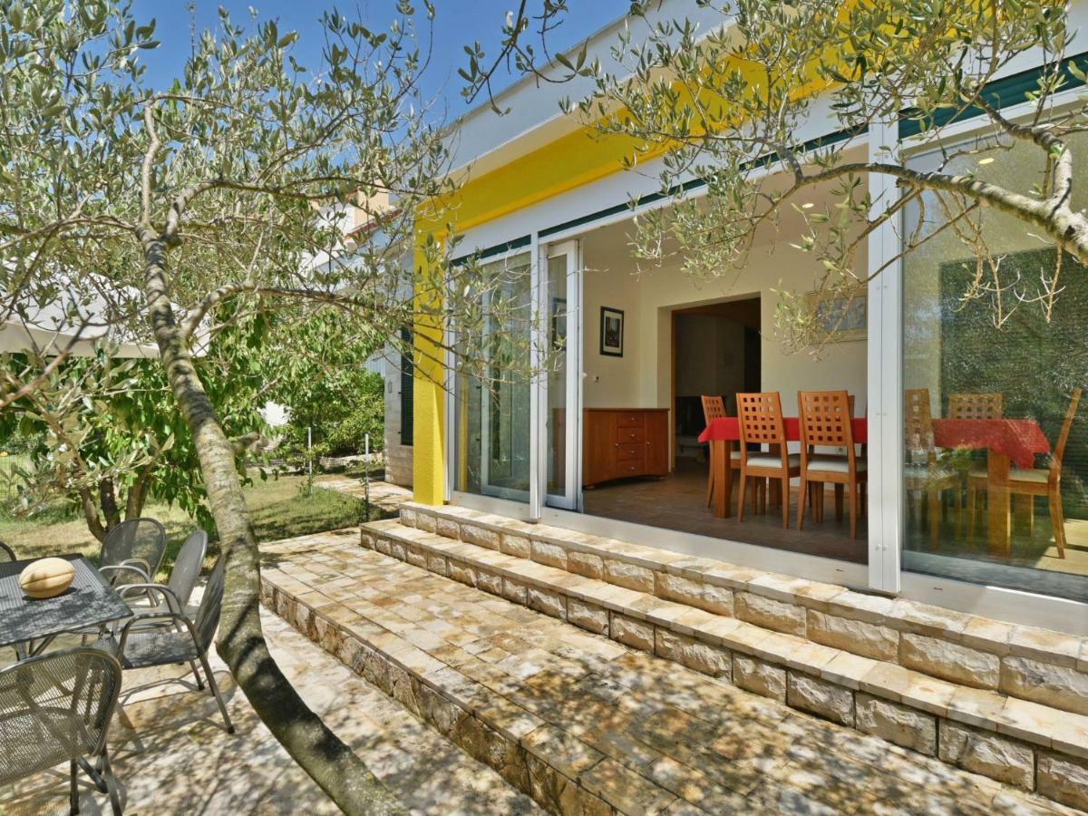 Villa Yellow House By Interhome Diklo Exterior photo